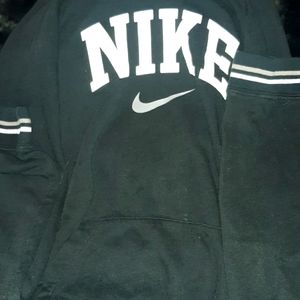 Women's black nike hooie